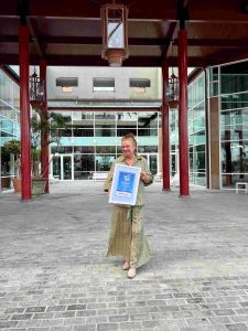 Wij ontvangen de diploma’s van de Quality Award 2023 van Jet2Holidays - Adrian Hoteles