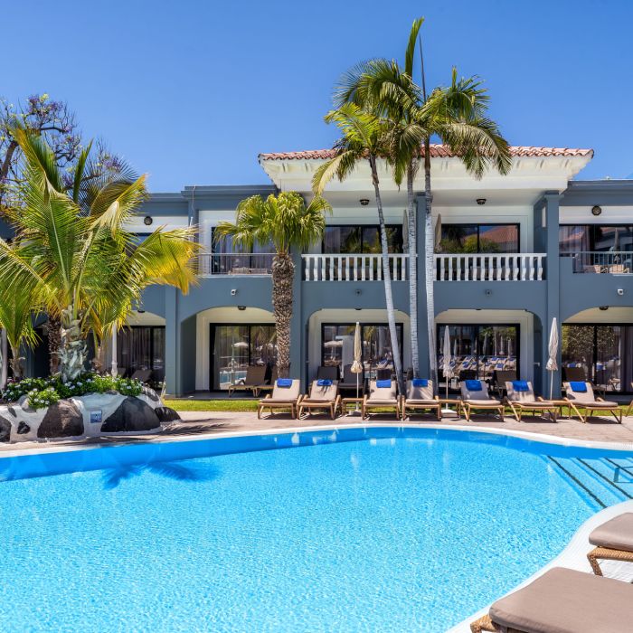 Adrian hoteles